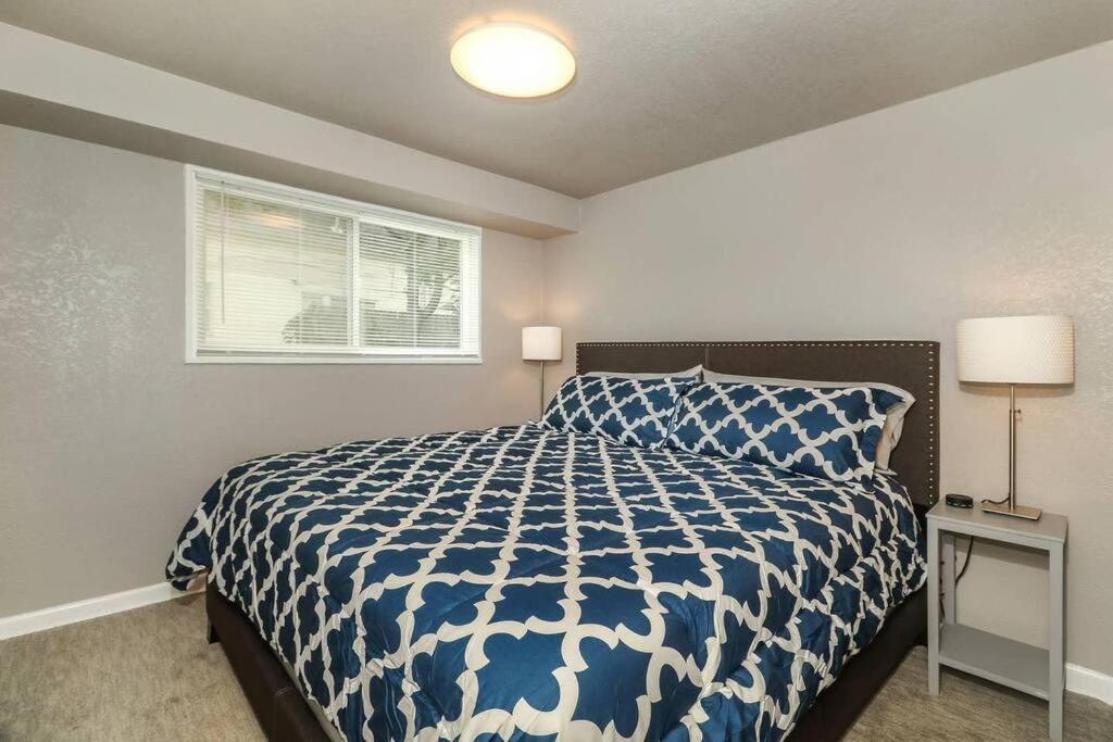 Holly First Floor 2 King Beds Villa Kansas City Ngoại thất bức ảnh
